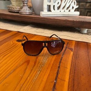 Vince Camuto Black Sunglasses. NWT